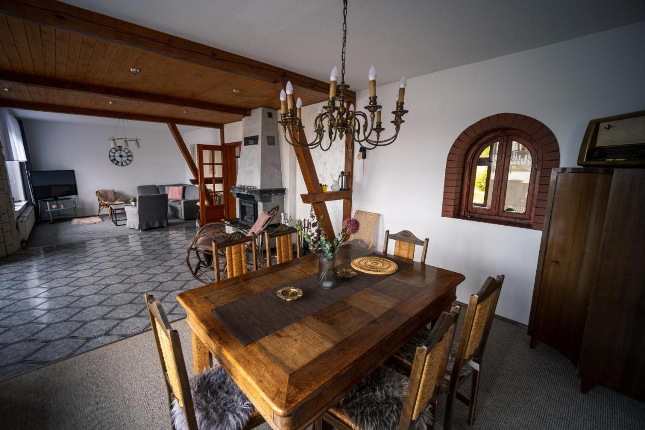 Dom Na Wzgorzu Z Widokiem Na Jezioro Z Balia I Sauna Lipnica  ภายนอก รูปภาพ